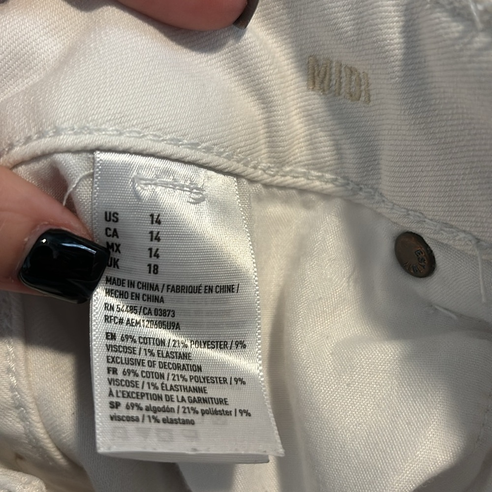 White denim American Eagle MIDI shorts - Picture 4 of 4